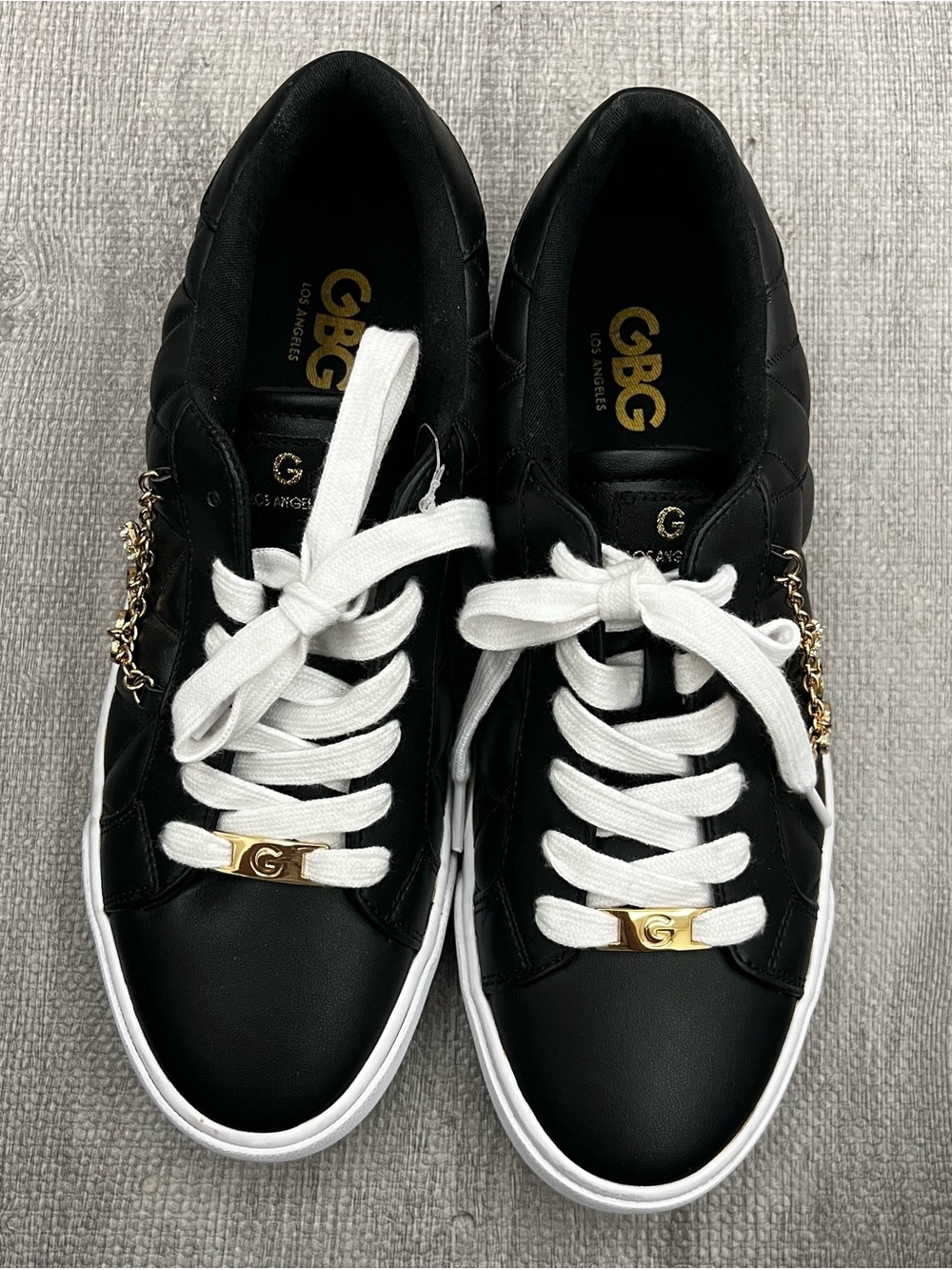 GBG Los Angeles Black Lace-Up Sneakers Chain Logo Accents US 10